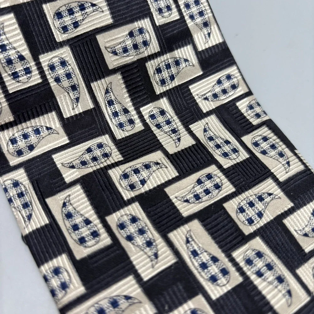 HICKEY FREEMAN Men's Italian Silk Necktie USA Designer Paisley Blue Black Tan‎